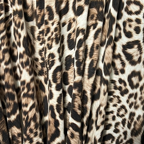 Laura Ashley Leopard Print Butterfly Sleeve Ruched Women's Top - Large - Picture 10 of 11